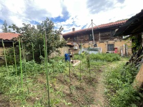 Maison Katounichte, région Sliven 13