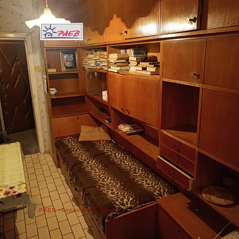 Продава  1-стаен град Русе , Алеи Възраждане , 40 кв.м | 74433187 - изображение [4]