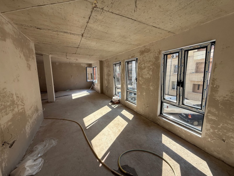 De vânzare  2 dormitoare Pernic , Țentâr , 104 mp | 92734153 - imagine [13]