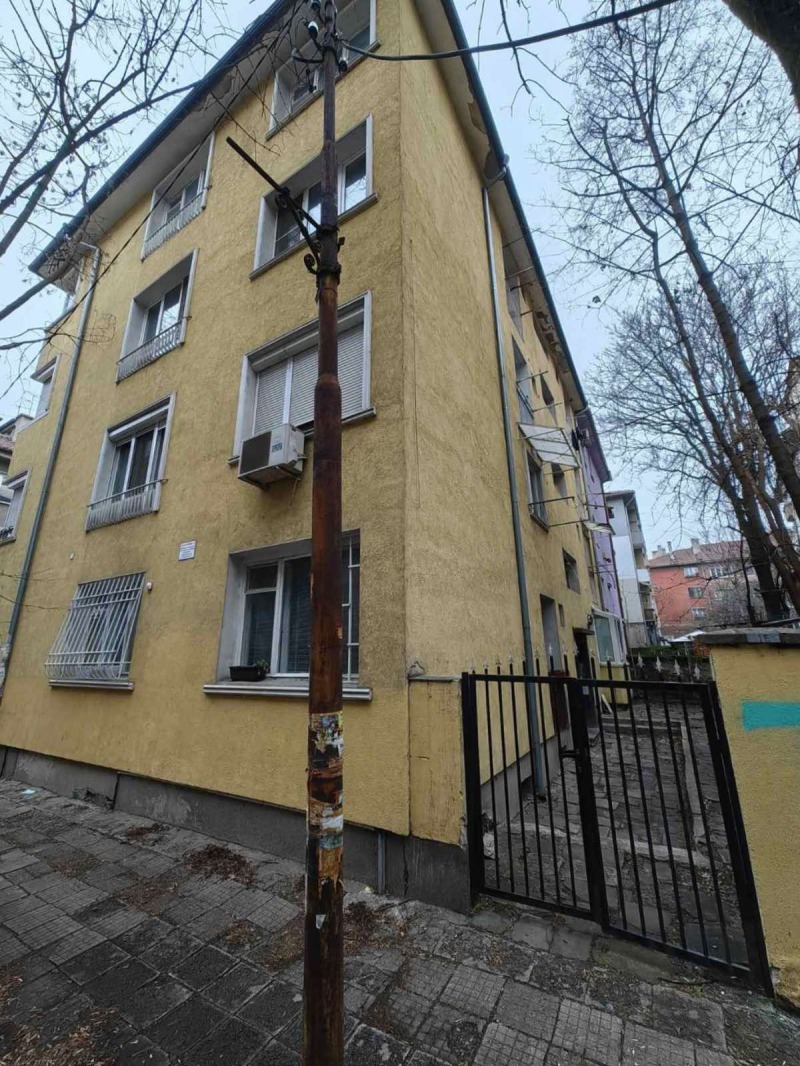 Продава 3-СТАЕН, гр. София, Център