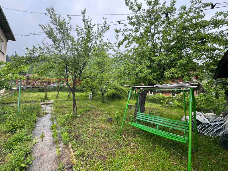 Продава КЪЩА, гр. Берковица, област Монтана, снимка 8 - Къщи - 52911277