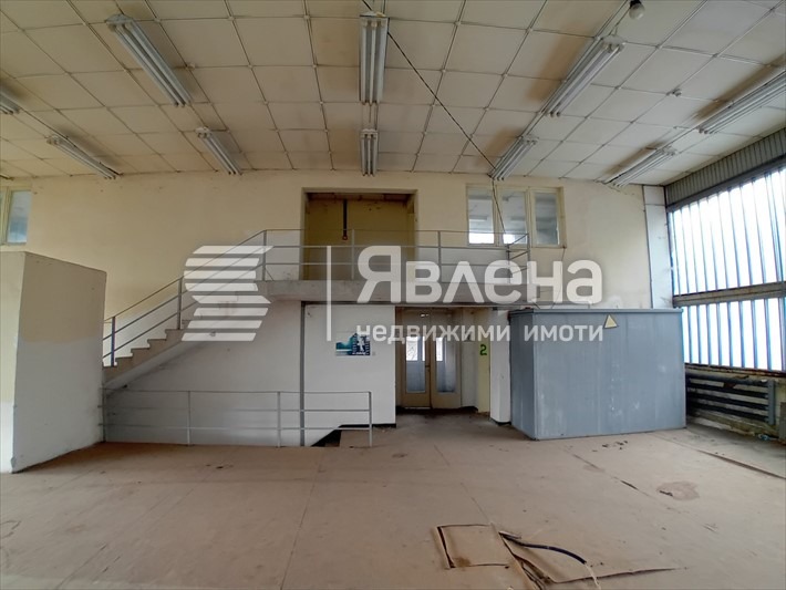 Продава ПРОМ. ПОМЕЩЕНИЕ, с. Виево, област Смолян, снимка 4 - Производствени сгради - 54934098