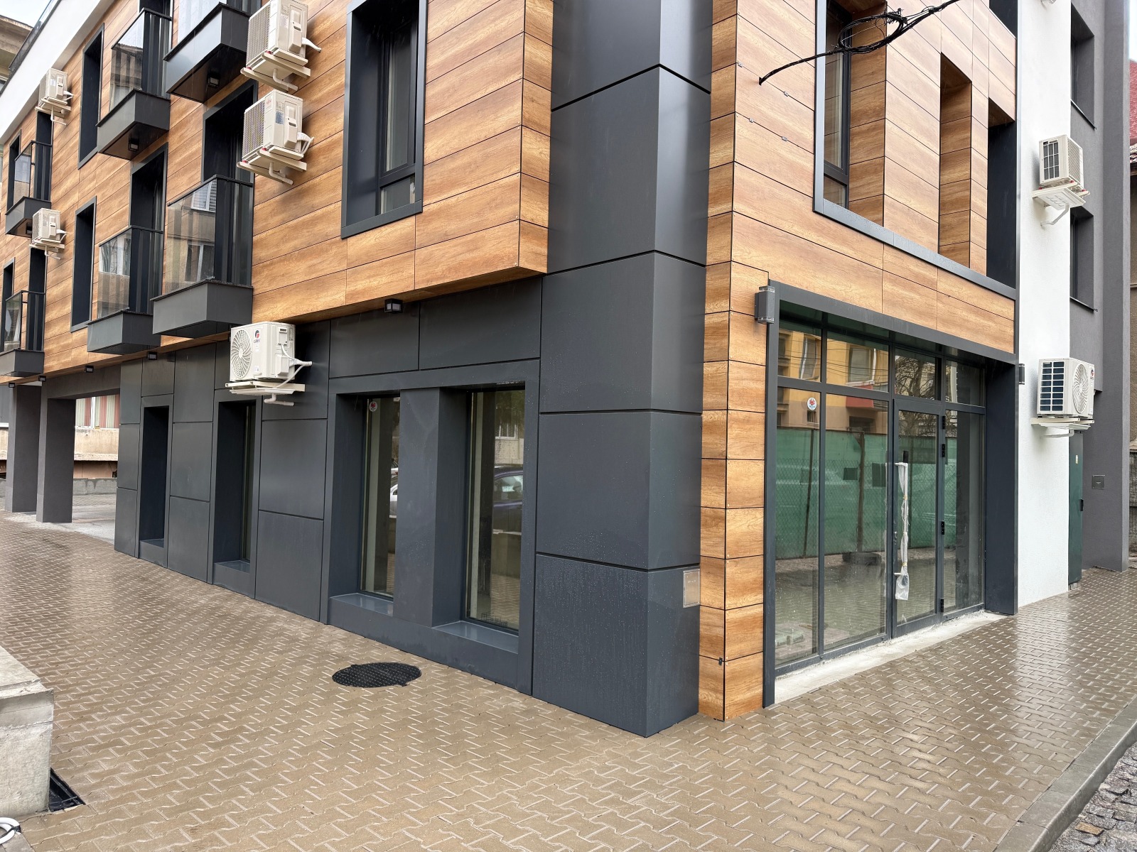 Продава 3-СТАЕН, гр. Перник, Център, снимка 3 - Апартаменти - 50593334