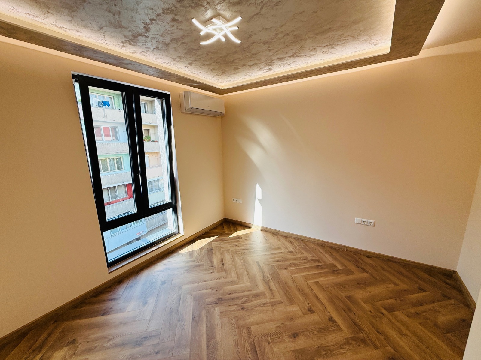 Продава 3-СТАЕН, гр. Перник, Център, снимка 9 - Апартаменти - 50593334