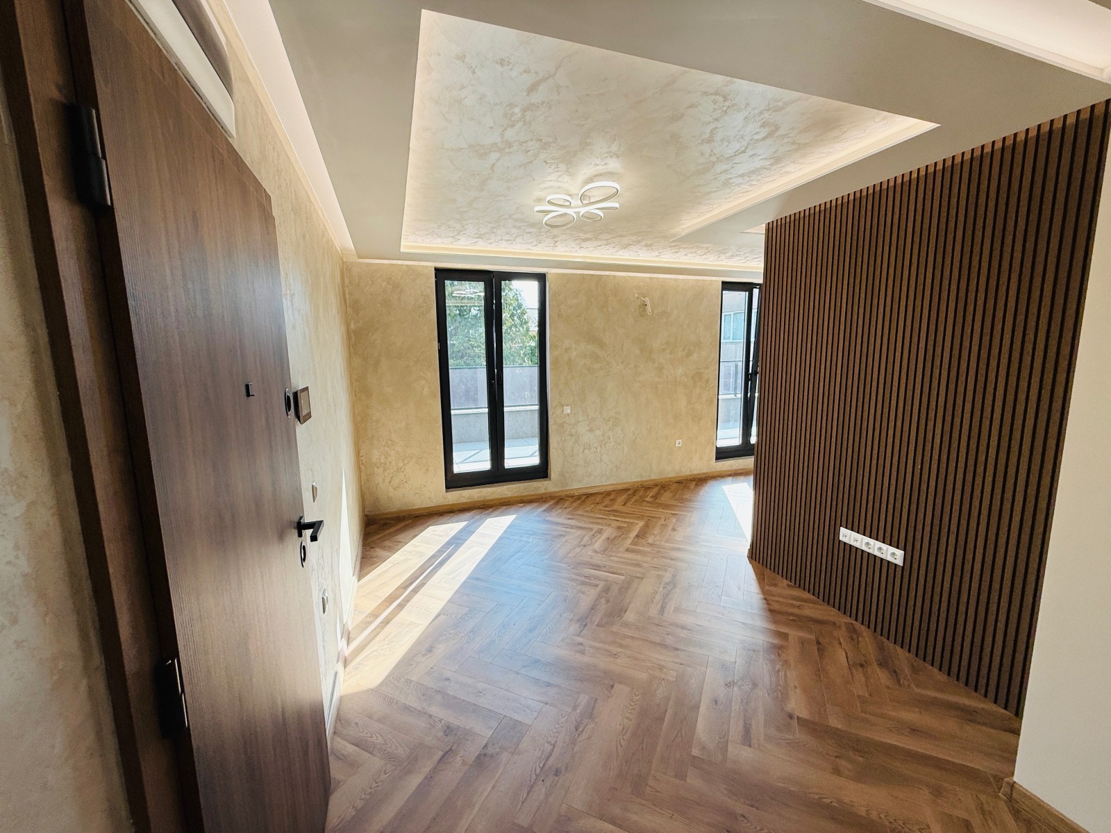 Продава 3-СТАЕН, гр. Перник, Център, снимка 4 - Апартаменти - 50593334