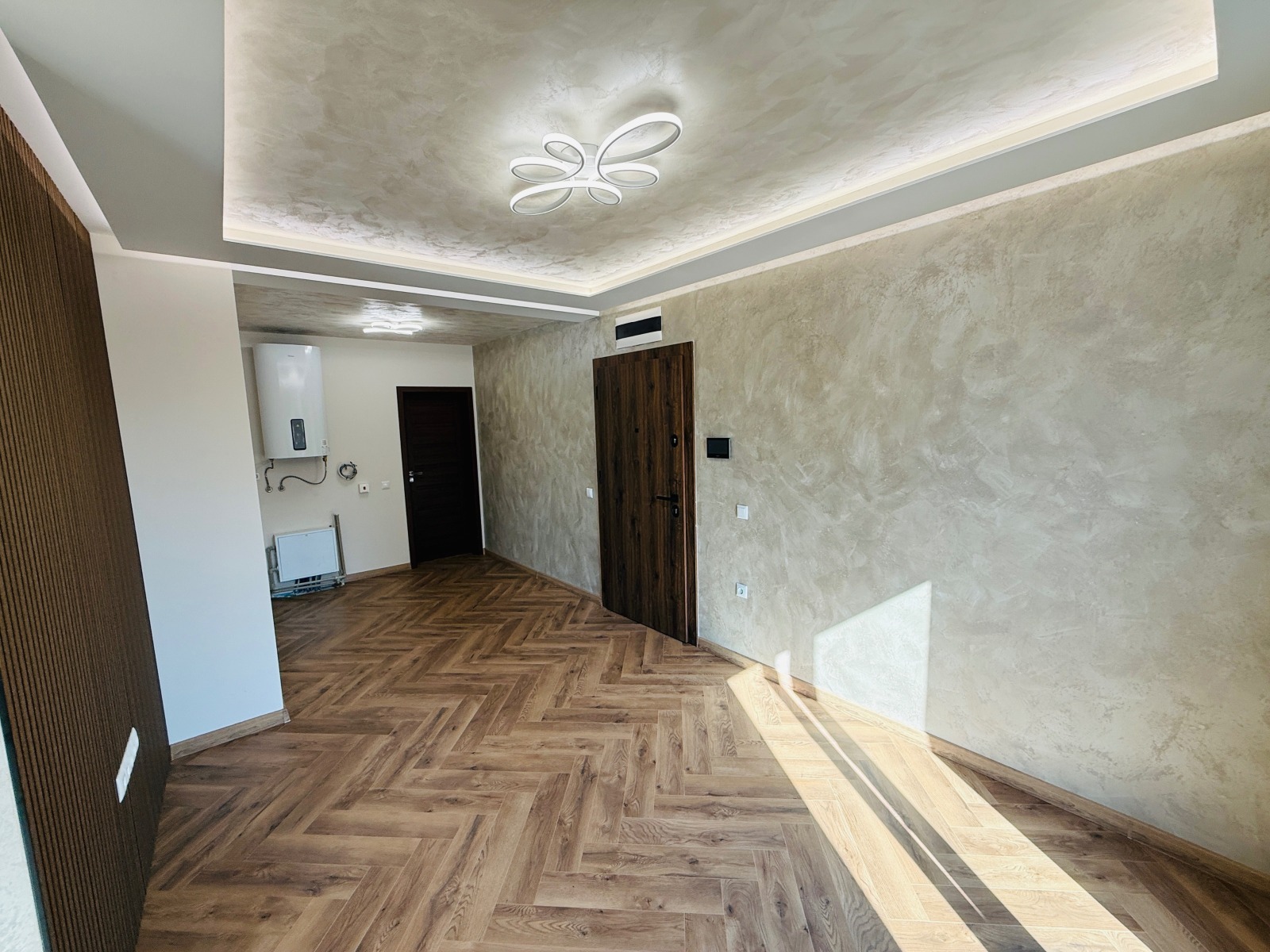 Продава 3-СТАЕН, гр. Перник, Център, снимка 5 - Апартаменти - 50593334