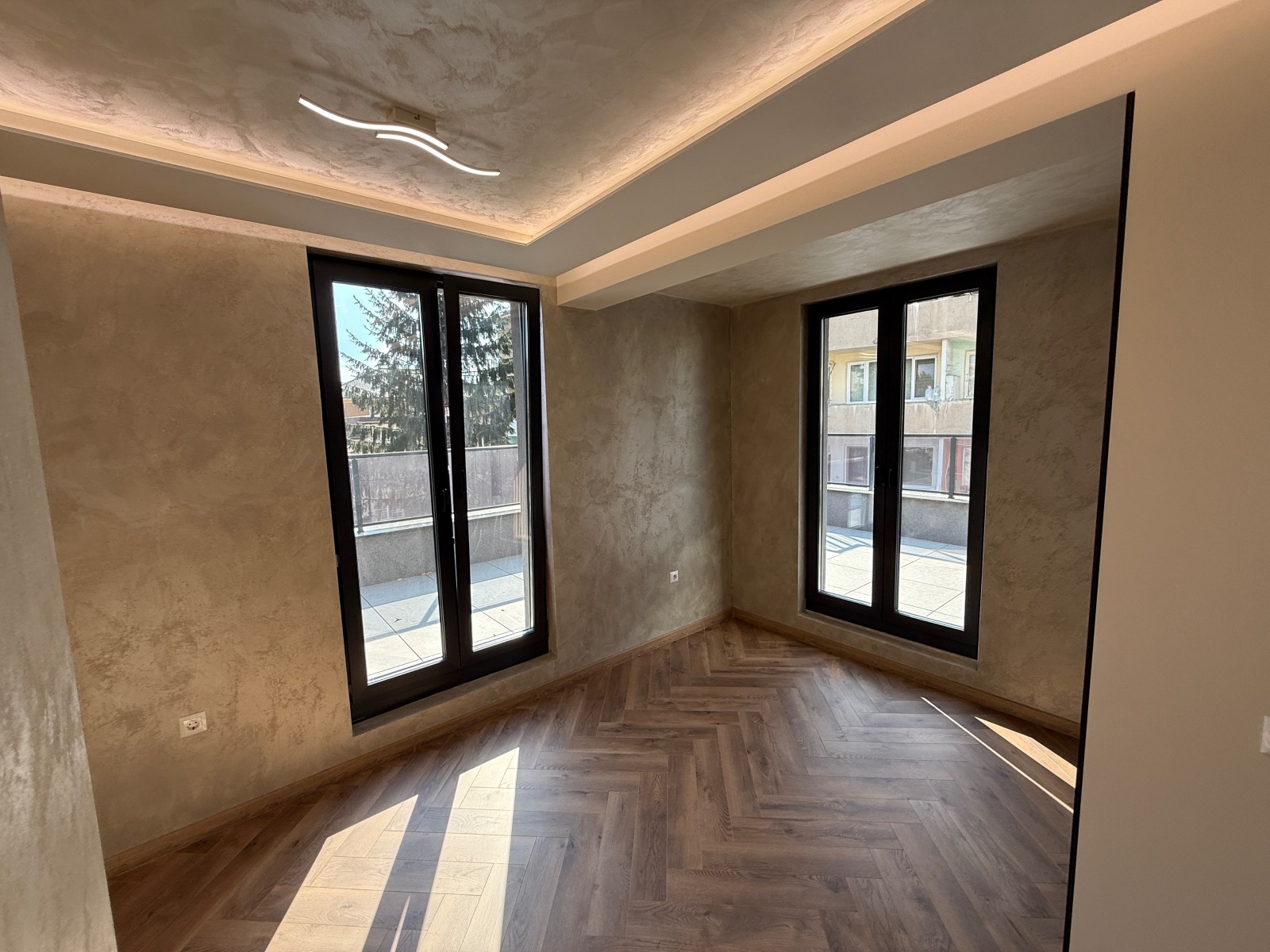 Продава 3-СТАЕН, гр. Перник, Център, снимка 12 - Апартаменти - 50593334