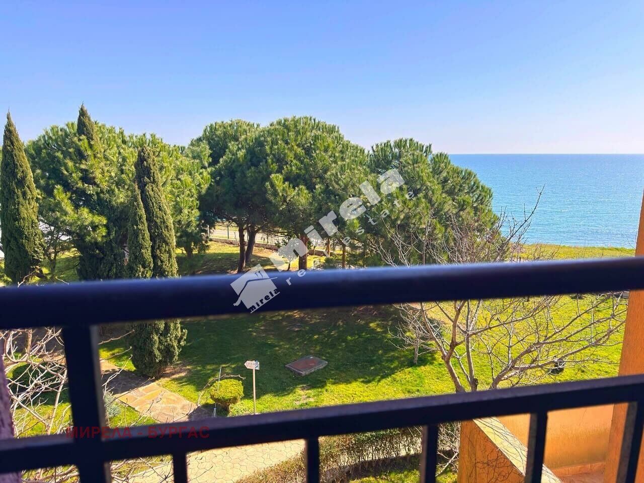 Продава 3-СТАЕН, гр. Ахелой, област Бургас