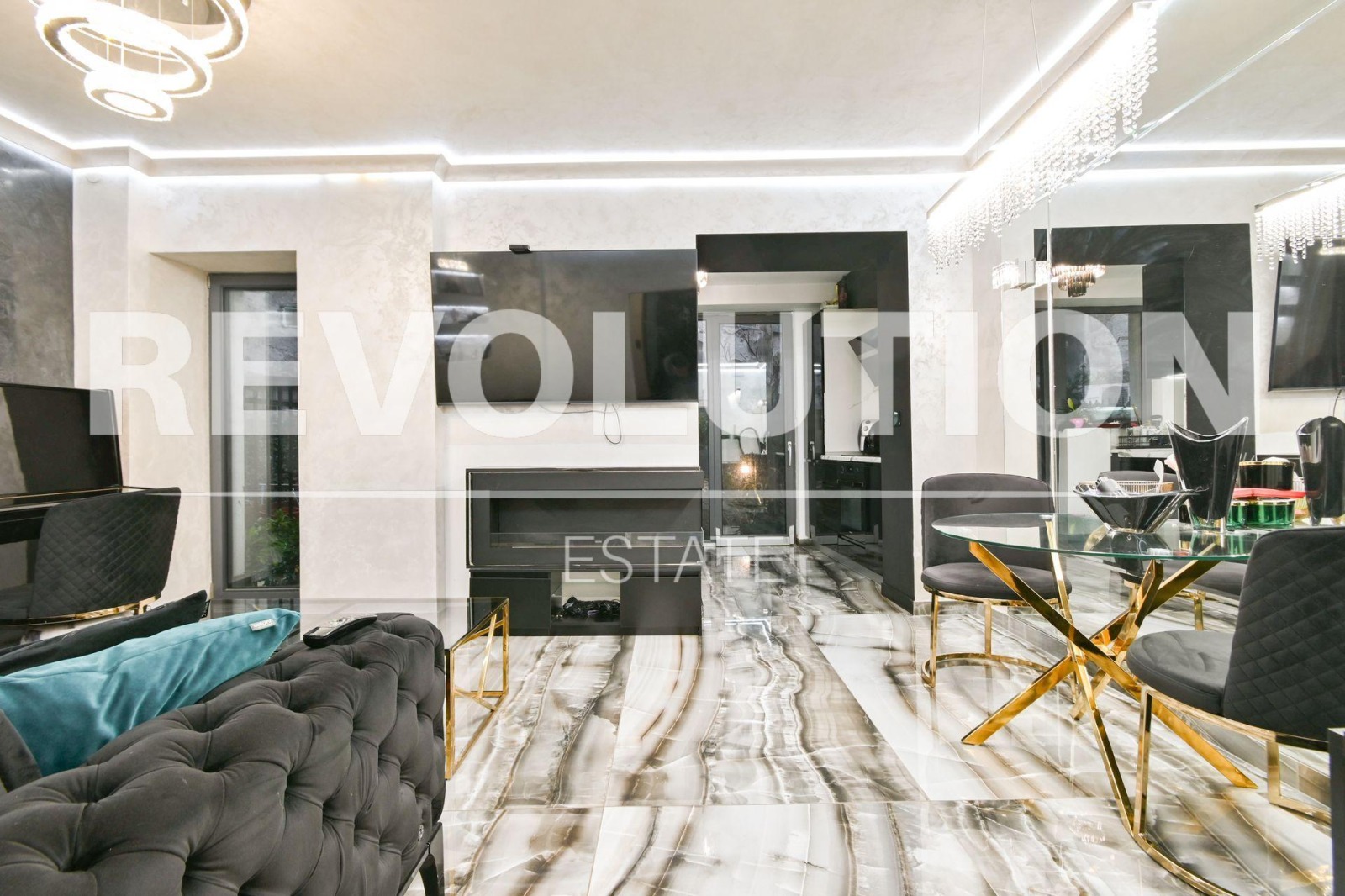 Продава КЪЩА, гр. София, Център, снимка 2 - Къщи - 53286184