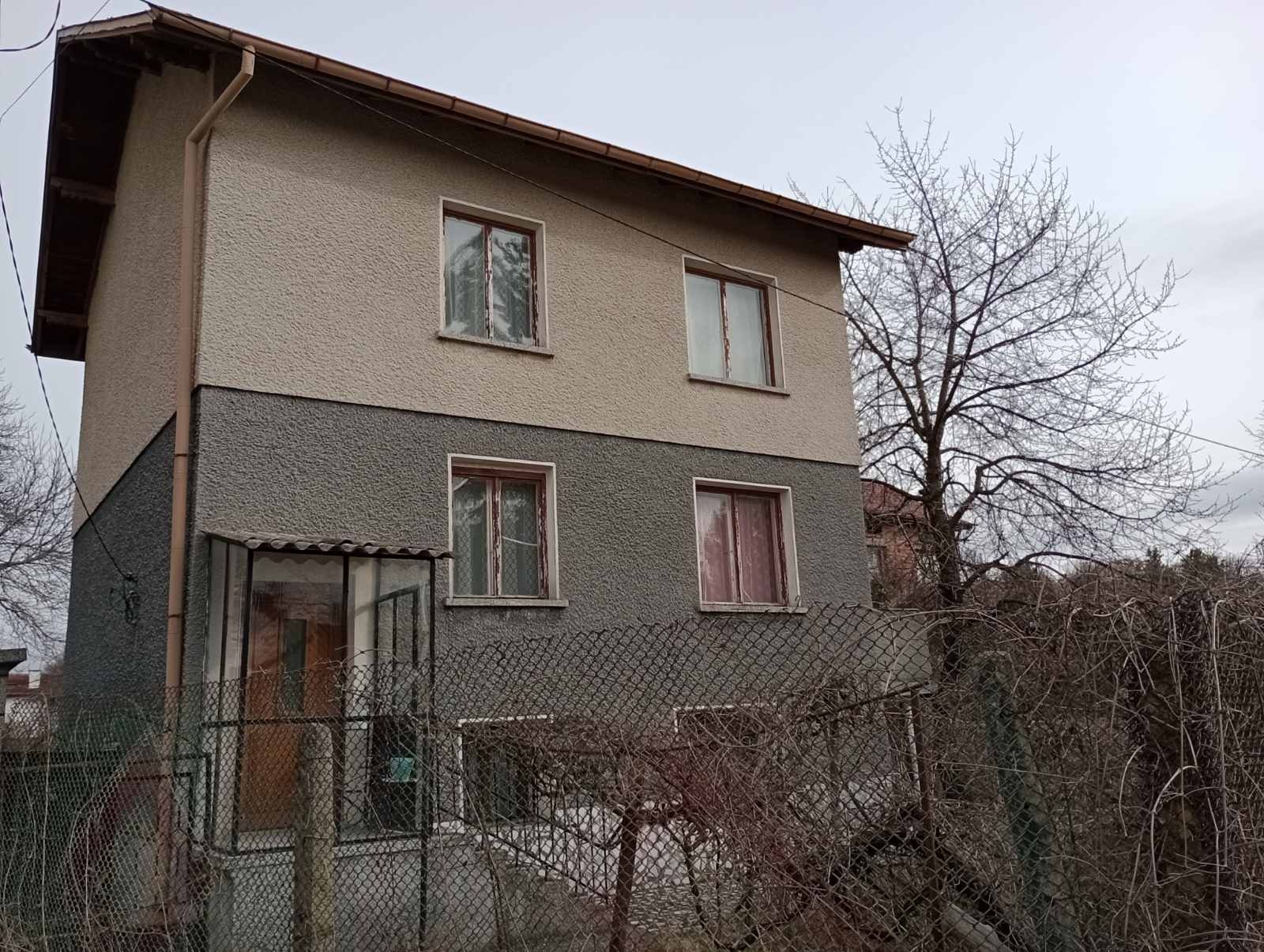 Продава КЪЩА, с. Хераково, област София област