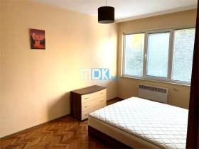 3-стаен град Пловдив, Христо Смирненски 6