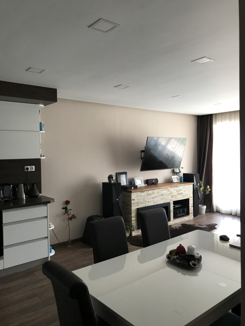 Na prodej  1 ložnice Sofia , Poligona , 250 m2 | 21311563 - obraz [3]