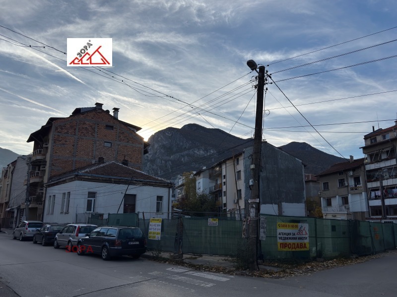 Продава 3-СТАЕН, гр. Враца, Център, снимка 3 - Апартаменти - 52318300