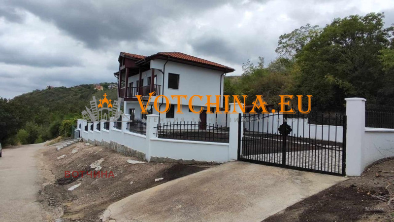 En venta  Casa región Dóbrich , Balchik , 160 metros cuadrados | 50441517 - imagen [2]