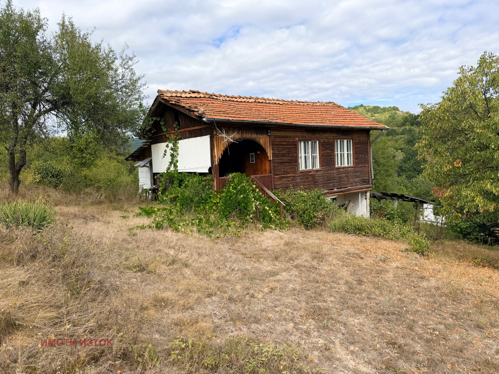Продава КЪЩА, с. Косача, област Перник, снимка 2 - Къщи - 56017438