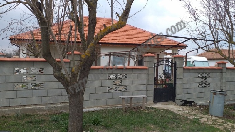 Продава КЪЩА в област Добрич, с. Гурково - 100 кв.м / 165 000 € » 322 711.95 лв., ВАРНА НОФ ПРОПЪРТИС