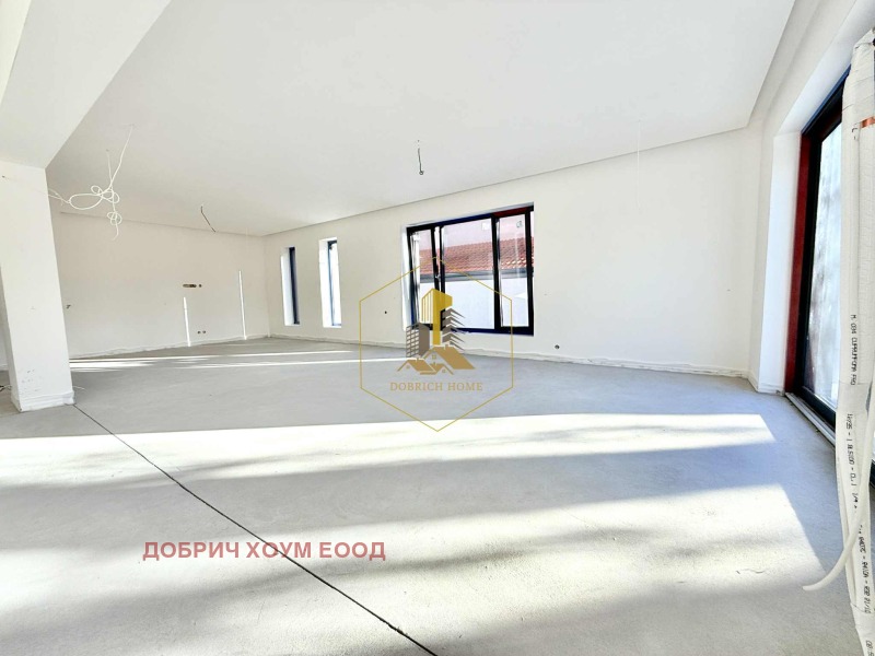 Продава КЪЩА, гр. Добрич, Свети Георги, снимка 6 - Къщи - 52599036