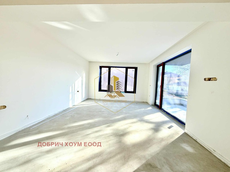 Продава КЪЩА, гр. Добрич, Свети Георги, снимка 7 - Къщи - 52599036