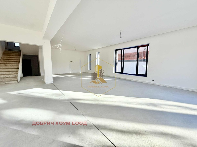 Продава КЪЩА, гр. Добрич, Свети Георги, снимка 3 - Къщи - 52599036