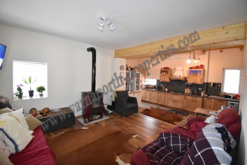 Продава КЪЩА, с. Гурково, област Добрич, снимка 2 - Къщи - 52937475