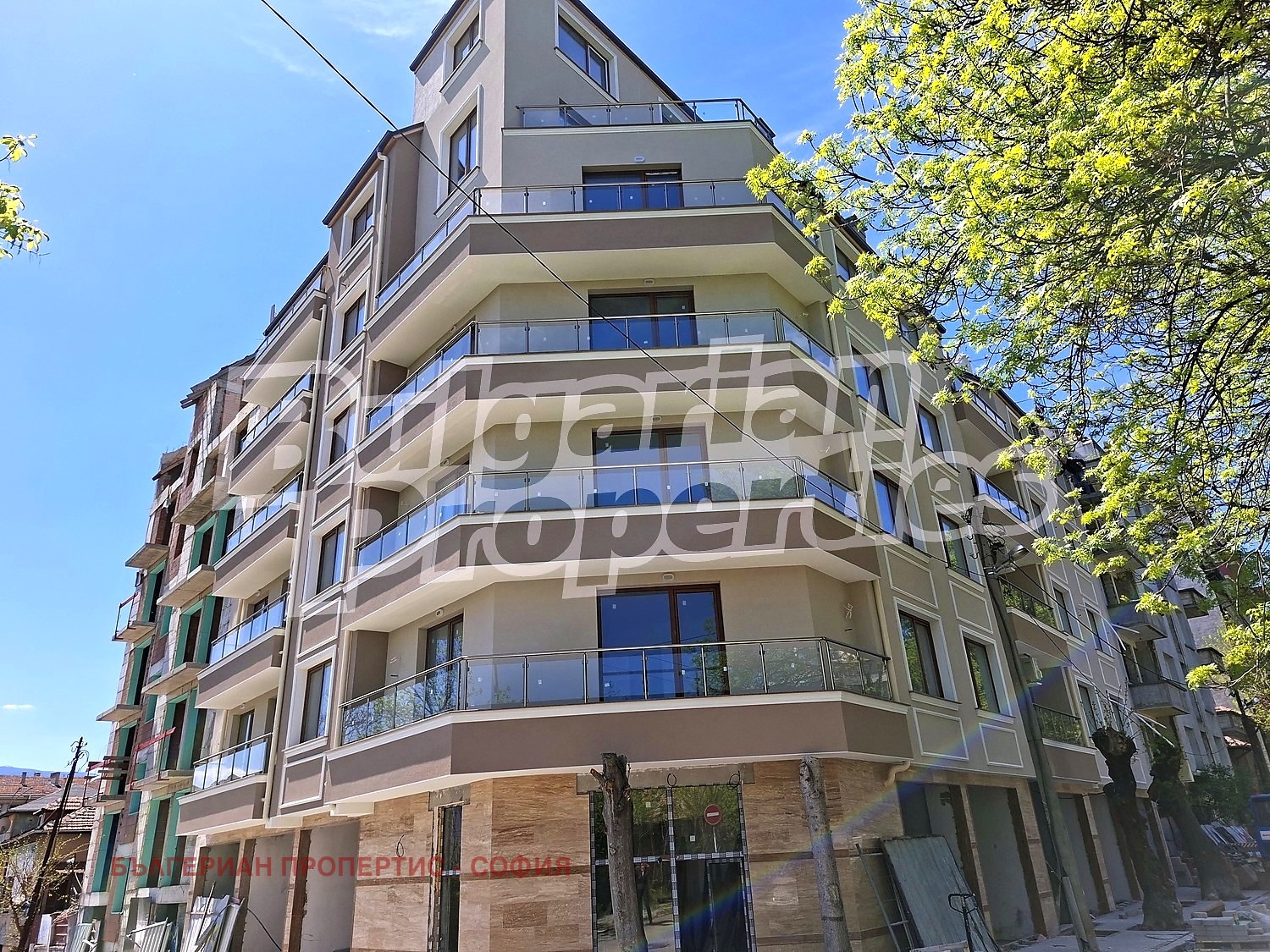 Продава 3-СТАЕН, гр. София, Банишора, снимка 2 - Апартаменти - 54303331