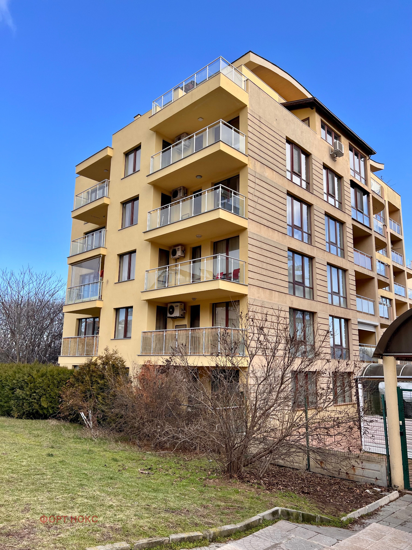 Продава МНОГОСТАЕН, гр. София, Редута, снимка 2 - Апартаменти - 53139735