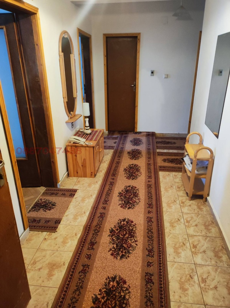 Продава 4-СТАЕН, гр. Добрич, Свети Георги