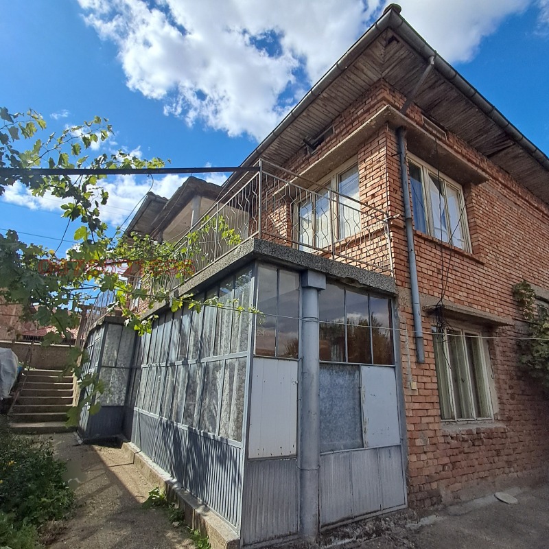 Продава КЪЩА, гр. Бяла, област Русе