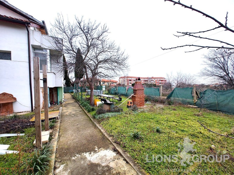 Продава КЪЩА, гр. Варна, Галата, снимка 17 - Къщи - 53436083