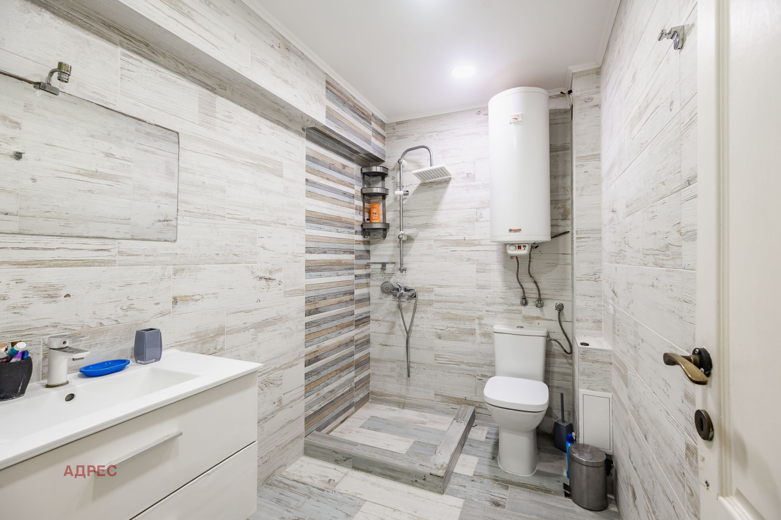 Продава 3-СТАЕН, гр. Варна, ВИНС-Червен площад, снимка 6 - Апартаменти - 55059306
