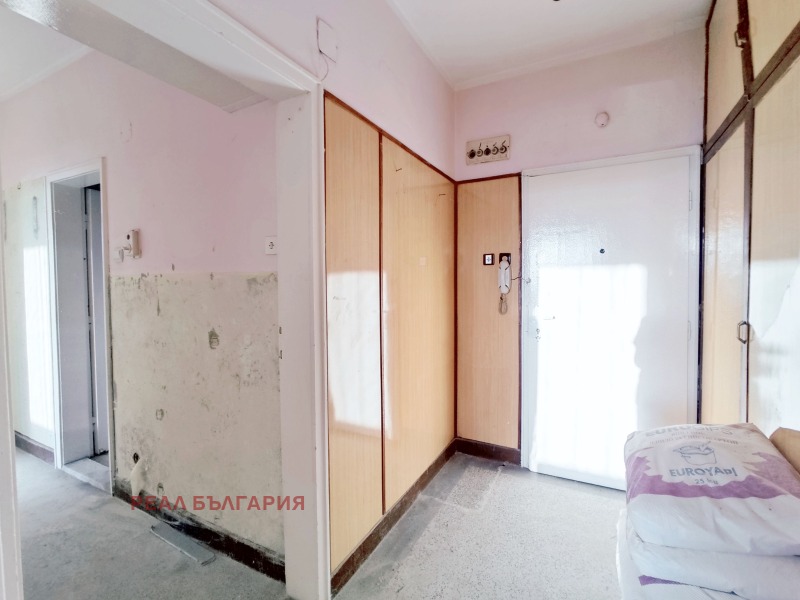 Продава 2-СТАЕН в град Русе, Широк център - 62 кв.м / 75 000 € » 146 687.25 лв., РЕАЛ БЪЛГАРИЯ