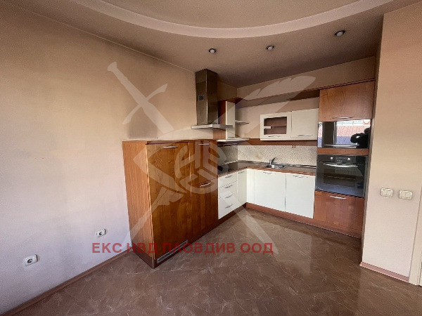 Продава КЪЩА, гр. Пловдив, Център, снимка 3 - Къщи - 54069249