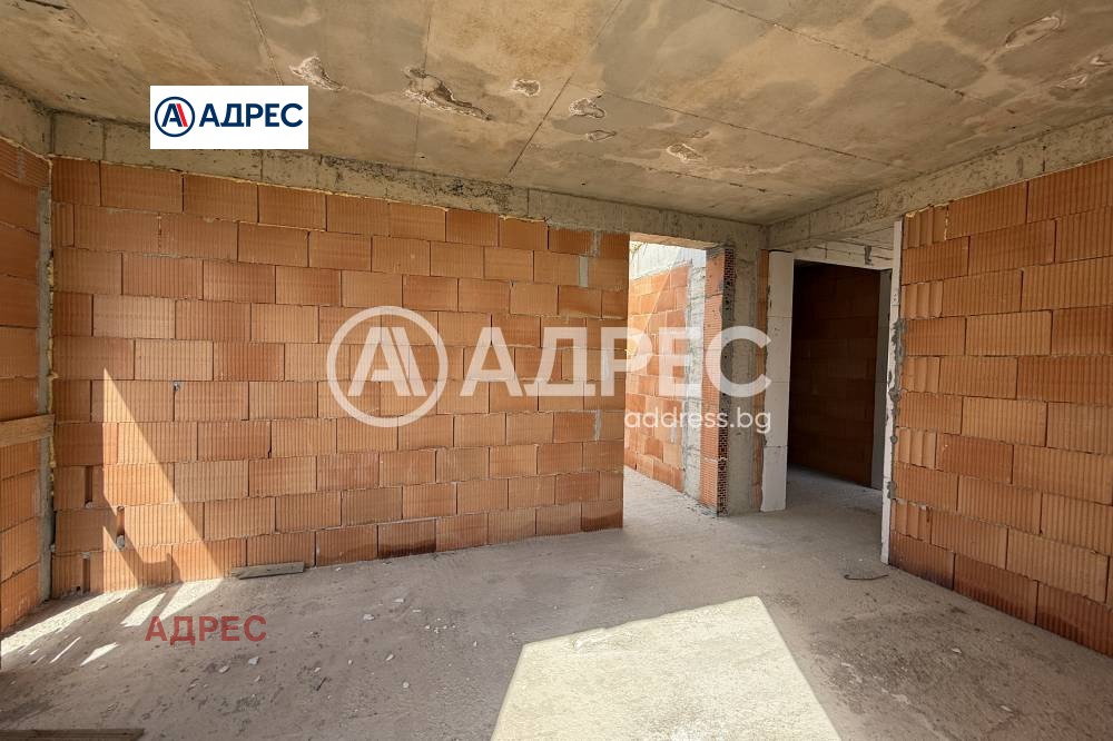 Продава МНОГОСТАЕН, гр. Варна, Окръжна болница-Генерали, снимка 2 - Апартаменти - 54104656