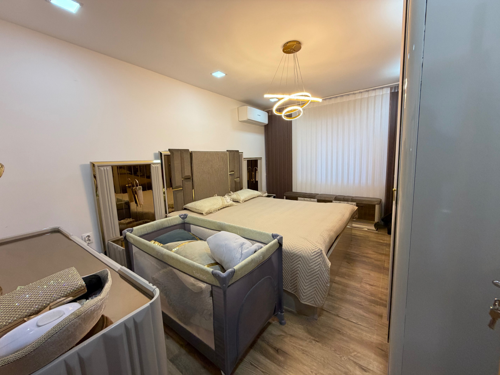 Продава КЪЩА, гр. Силистра, Център, снимка 2 - Къщи - 55694579