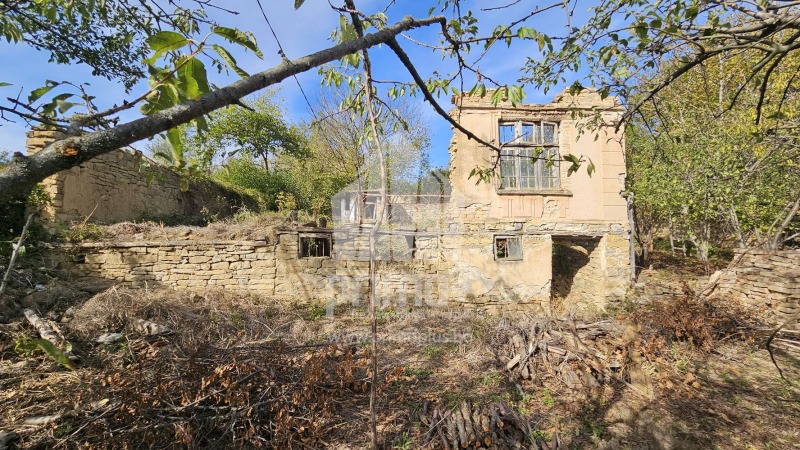Продава ПАРЦЕЛ в област Габрово, с. Катранджии - 2132 кв.м / 37 000 € » 72 365.71 лв., ПРИМО+ВЕЛИКО ТЪРНОВО