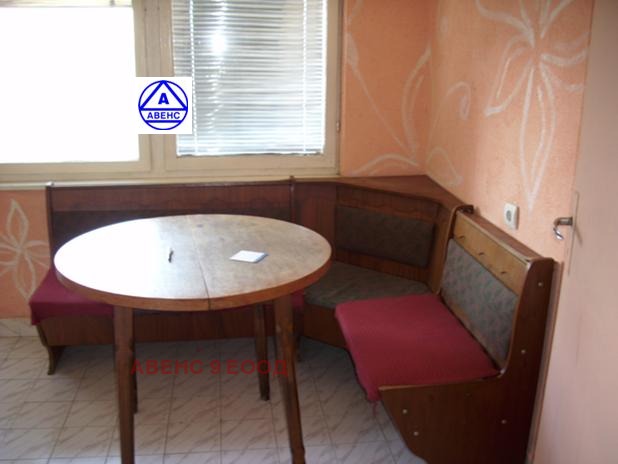 Na sprzedaż  1 sypialnia Plewen , Idealen centar , 70 mkw | 27106126 - obraz [2]