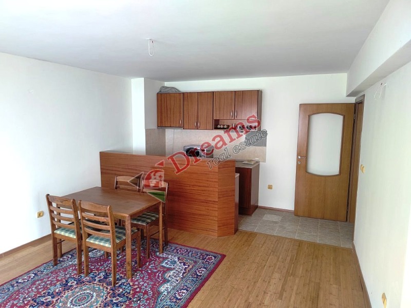 Продава 2-СТАЕН, гр. Благоевград, Идеален център