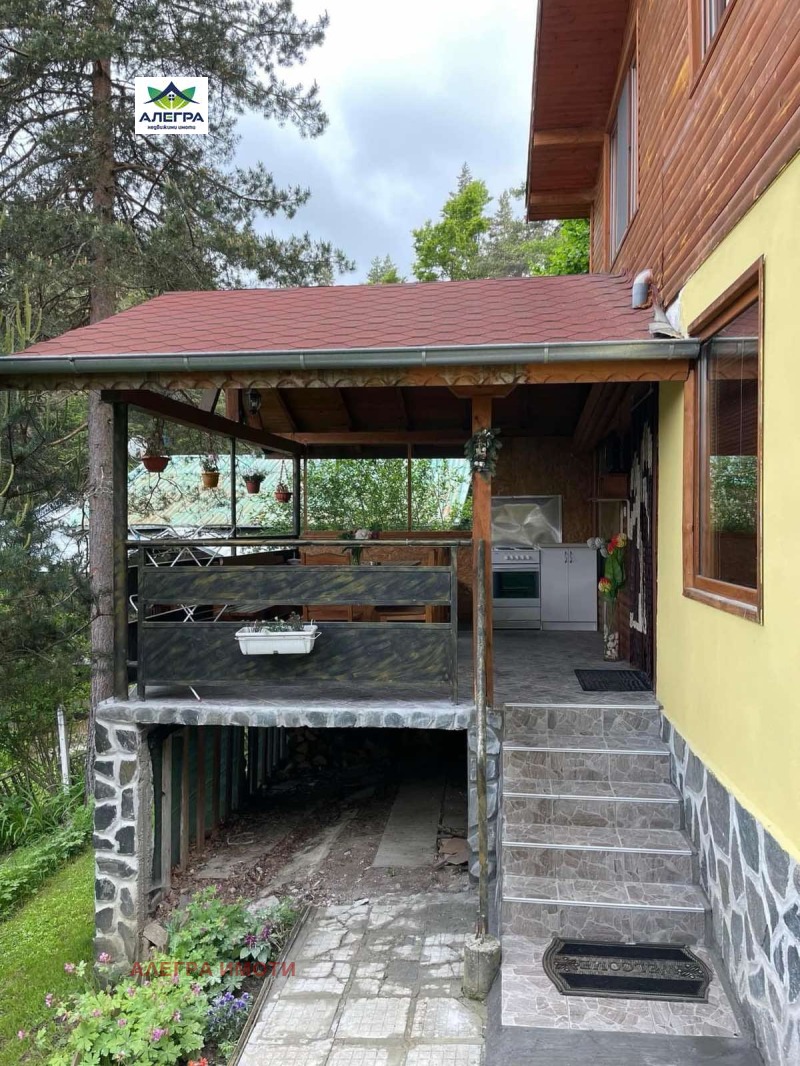 Продава ВИЛА, м-т Цигов чарк, област Пазарджик, снимка 2 - Вили - 53431654