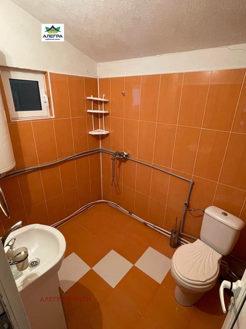 Продава ВИЛА, м-т Цигов чарк, област Пазарджик, снимка 14 - Вили - 53431654