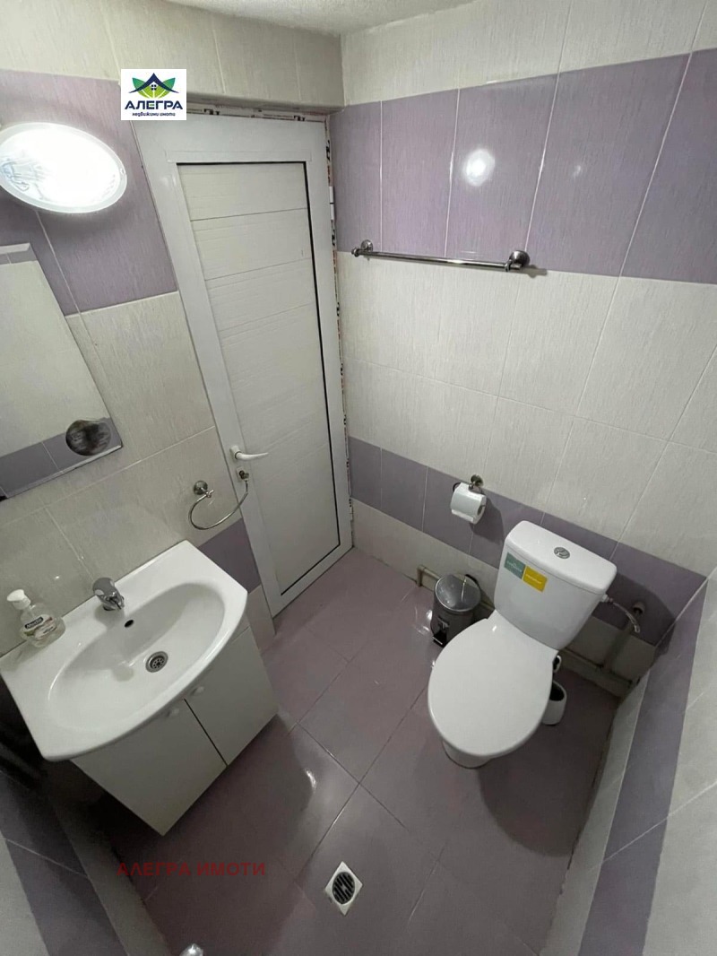 Продава ВИЛА, м-т Цигов чарк, област Пазарджик, снимка 13 - Вили - 53431654