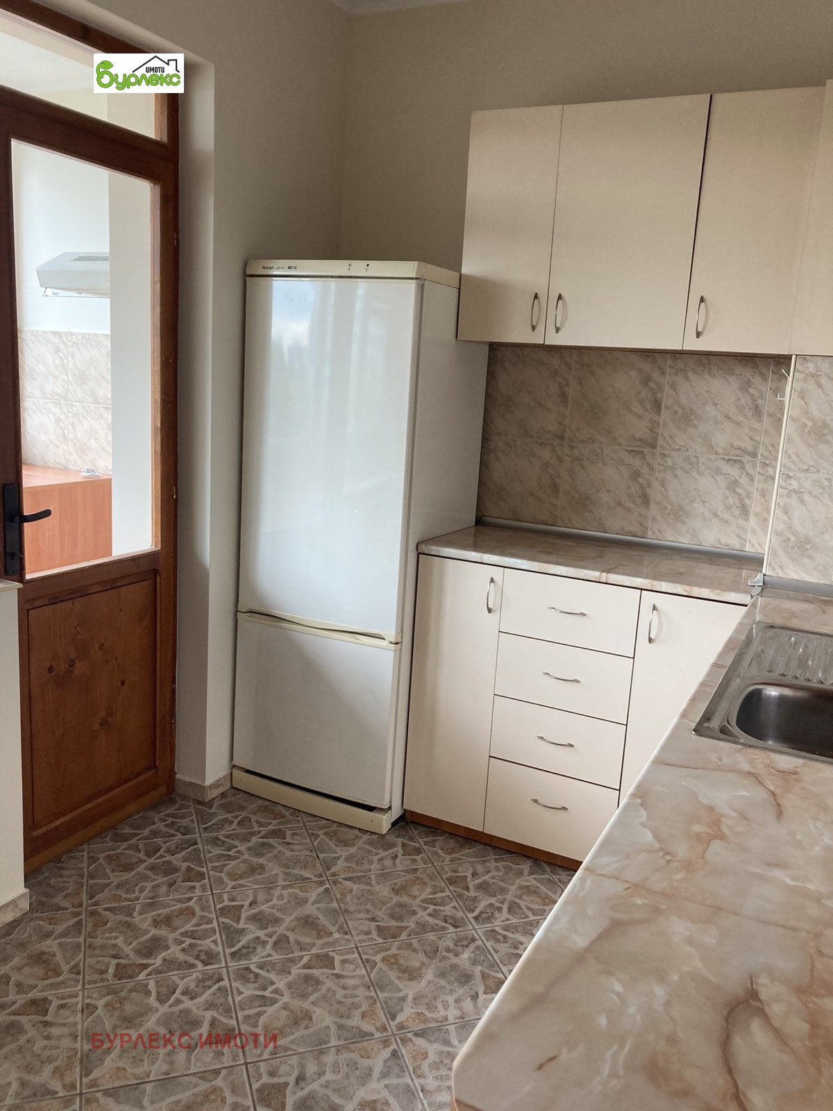 Продава 3-СТАЕН, гр. Варна, Цветен квартал, снимка 11 - Апартаменти - 55717147
