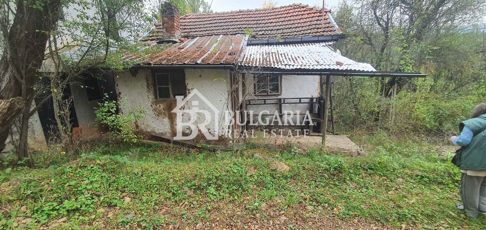 Продава ВИЛА, с. Искрец, област София област, снимка 2 - Вили - 54706628