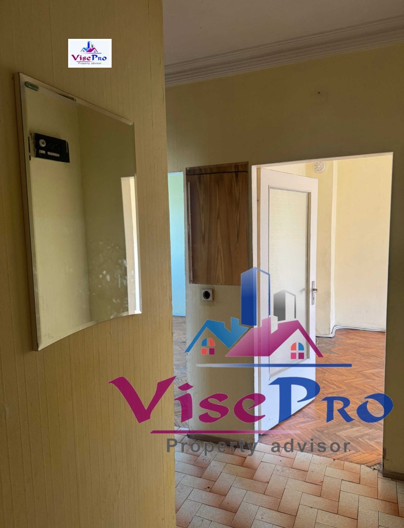 Продава  2-стаен град Благоевград , Струмско , 67 кв.м | 34607308 - изображение [9]