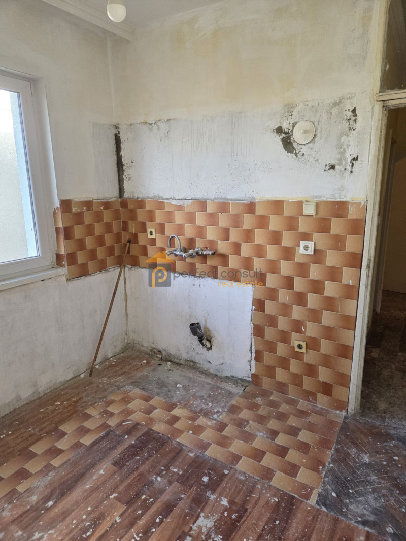 Продава 2-СТАЕН, гр. Пловдив, Въстанически, снимка 5 - Апартаменти - 52480165