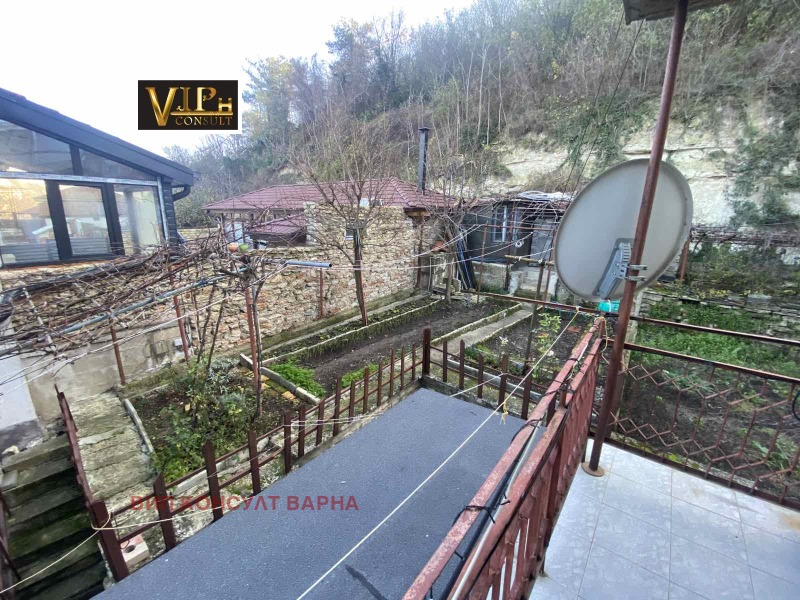 Продава МНОГОСТАЕН, гр. Балчик, област Добрич, снимка 2 - Апартаменти - 52839296