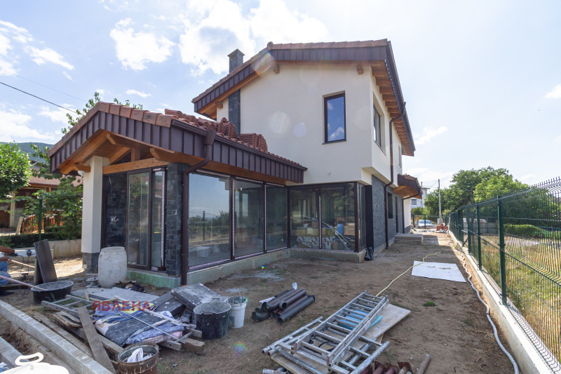 Te koop  Huis Sofia , Lozen , 194 m² | 22209355