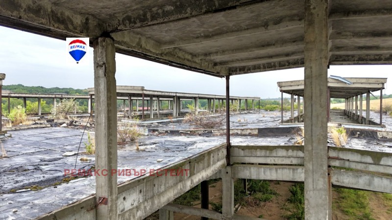 À vendre  Bâtiment industriel région Razgrad , Yuper , 7622 m² | 67098448 - image [13]