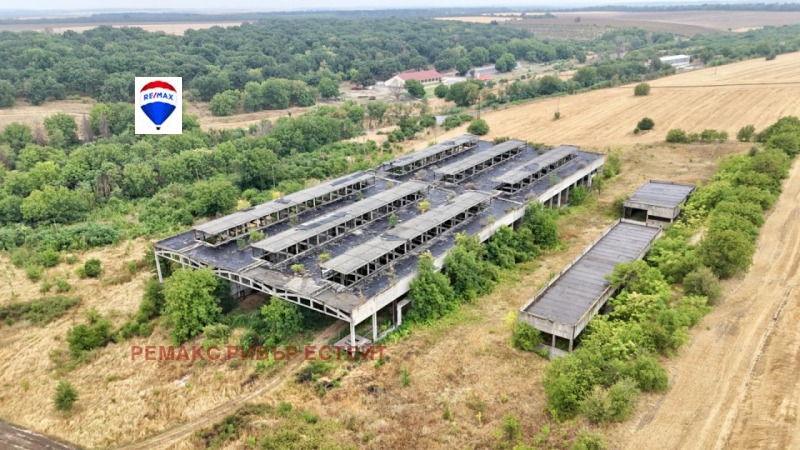À vendre  Bâtiment industriel région Razgrad , Yuper , 7622 m² | 67098448 - image [2]
