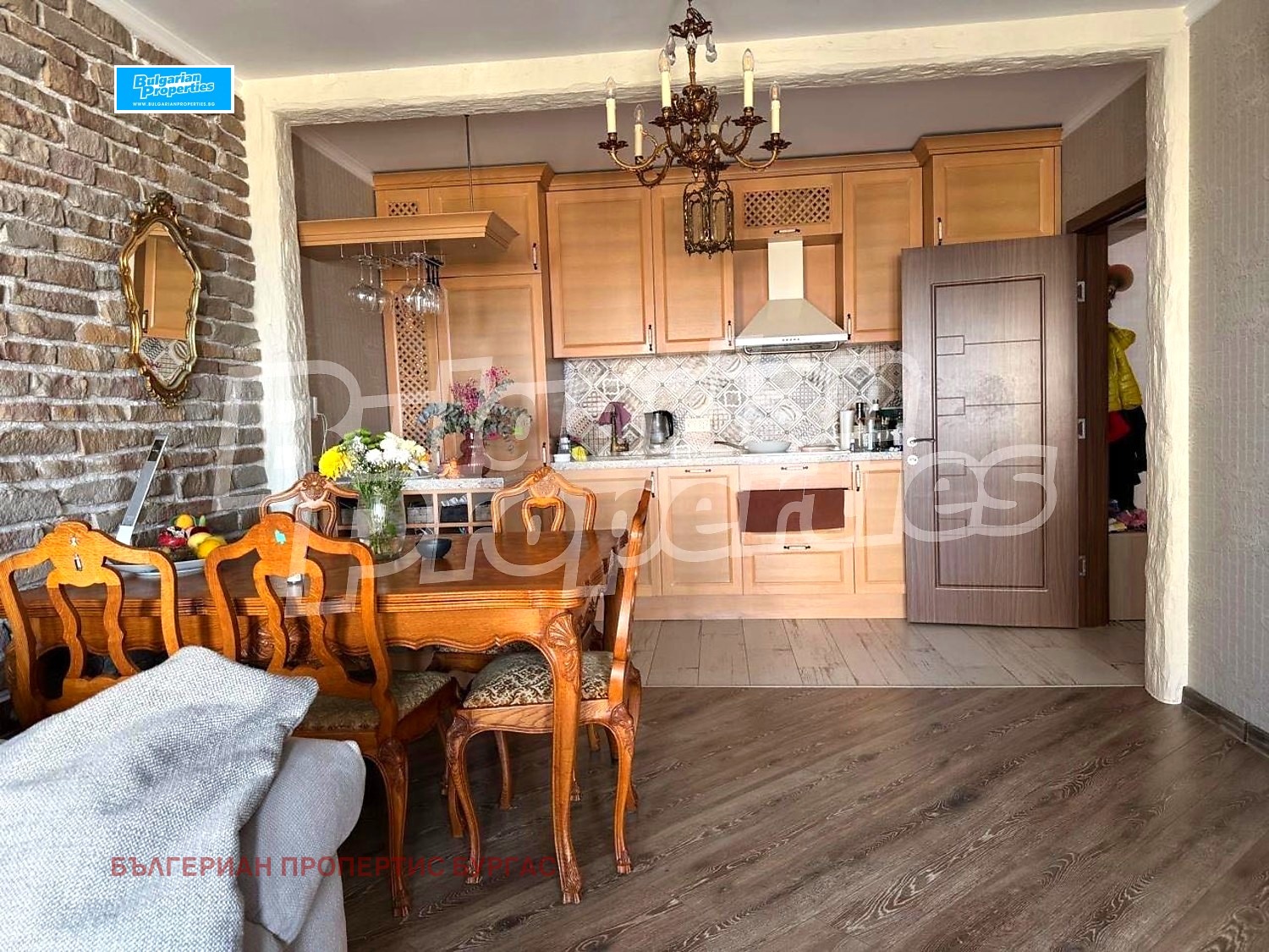 Продава 3-СТАЕН, гр. Бургас, Зорница, снимка 2 - Апартаменти - 54353186