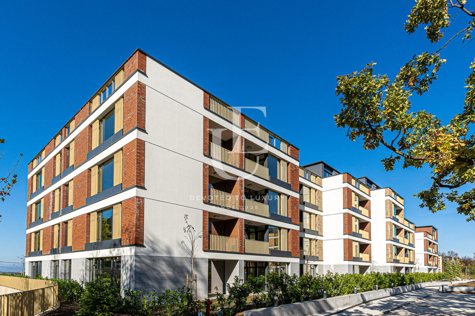 Продава 4-СТАЕН, гр. София, Бояна, снимка 2 - Апартаменти - 54732039